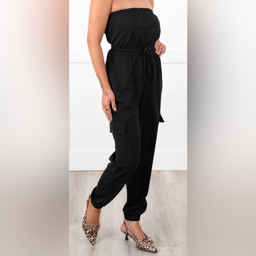 Love poem solid strapless cargo jogger jumpsuit size medium